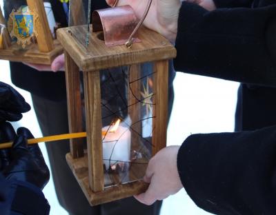 На українсько-польському кордоні передали Вифлеємський Вогонь Миру