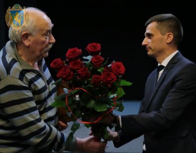 Іван Собко привітав Народного артиста України Федора Стригуна з ювілеєм