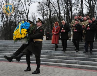 На Львівщині вшанували добровольців, які полягли в боротьбі за Україну