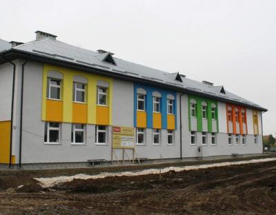 Велике будівництво: довгобуд у Гніздичеві забезпечить належними умовами для навчання понад 400 дітей