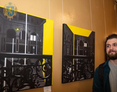 В оперному театрі презентували виставку студентів академії мистецтв 